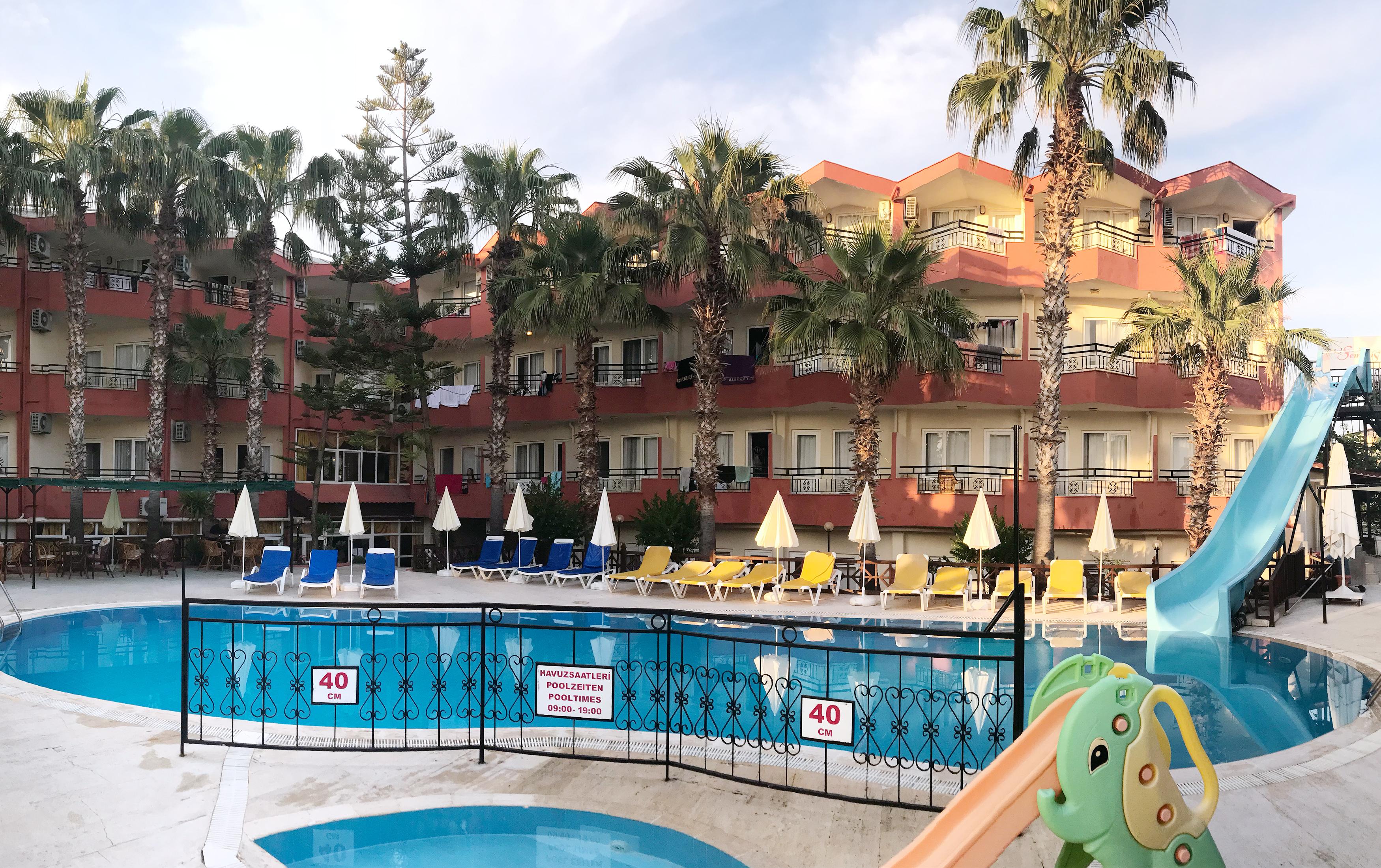 סייד Semoris Hotel מראה חיצוני תמונה